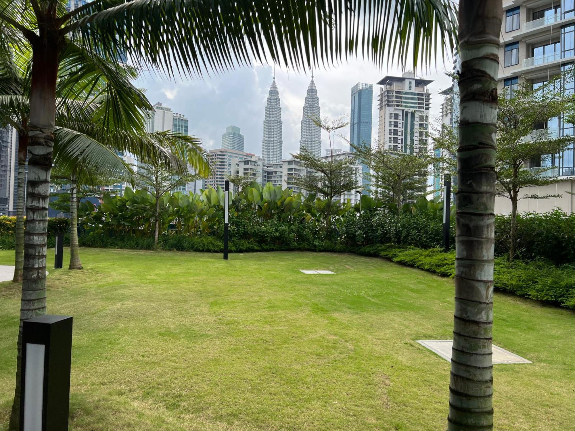 Eaton Residence Suites Klcc Kuala Lumpur Esterno foto