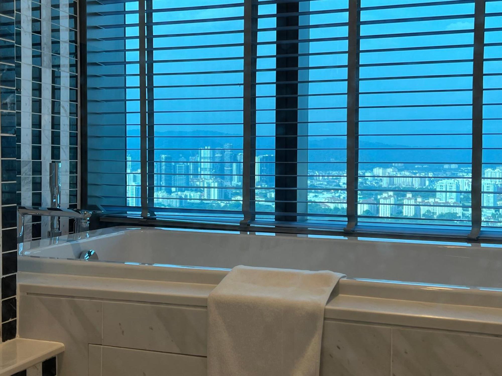 Eaton Residence Suites Klcc Kuala Lumpur Esterno foto